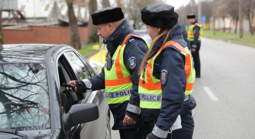 Az idős sofőr ittasan, biztonsági öv nélkül vezetett