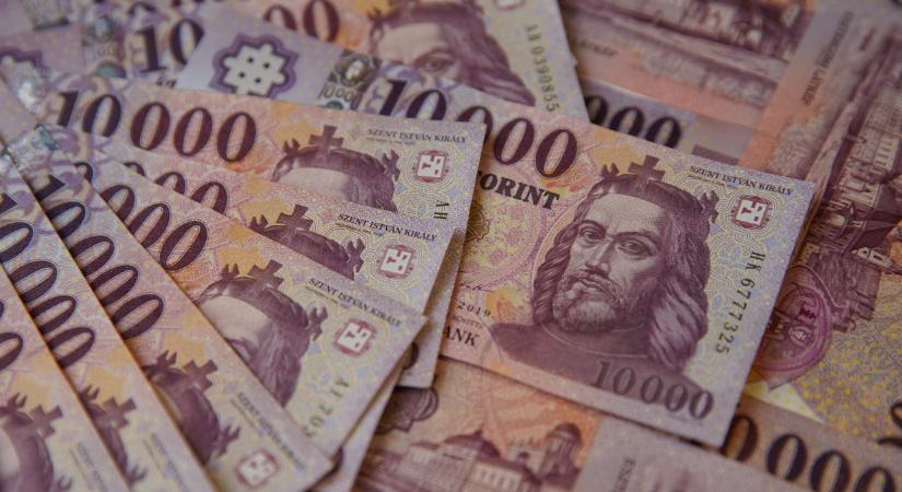 Ketyeg az óra: sok százezer magyar lemaradhat az ingyen 150 ezer forintról, ha nem lép rögtön