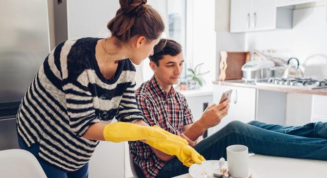 A spanyolok applikációval vezethetik, hogy a család egyes tagjai mennyi házimunkát végeznek