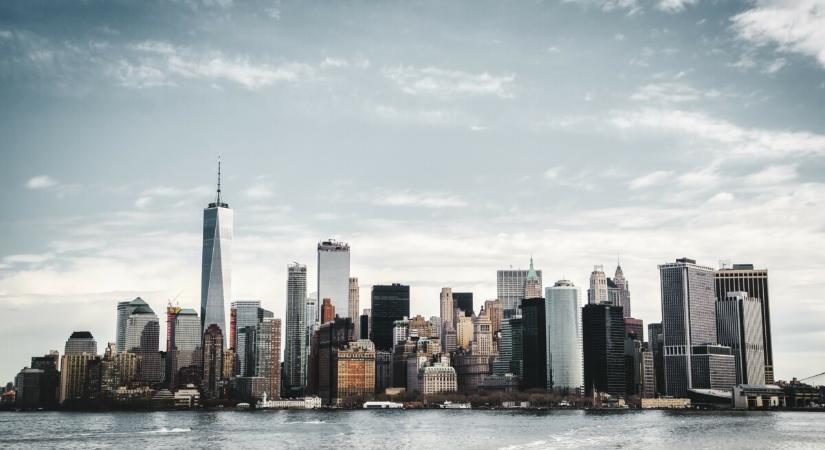 New York folyamatosan süllyed a felhőkarcolók súlya miatt