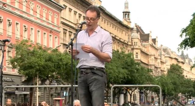Ne egyeztessenek Pintér Sándorral a státusztörvény tervezetéről – erre kéri a parlamenti pártokat a Tanítanék Mozgalom