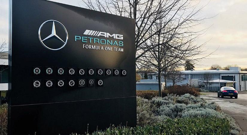 A Mercedes ambiciózus terve: Szilícium-völgyi stílusú gyárat hoznak létre
