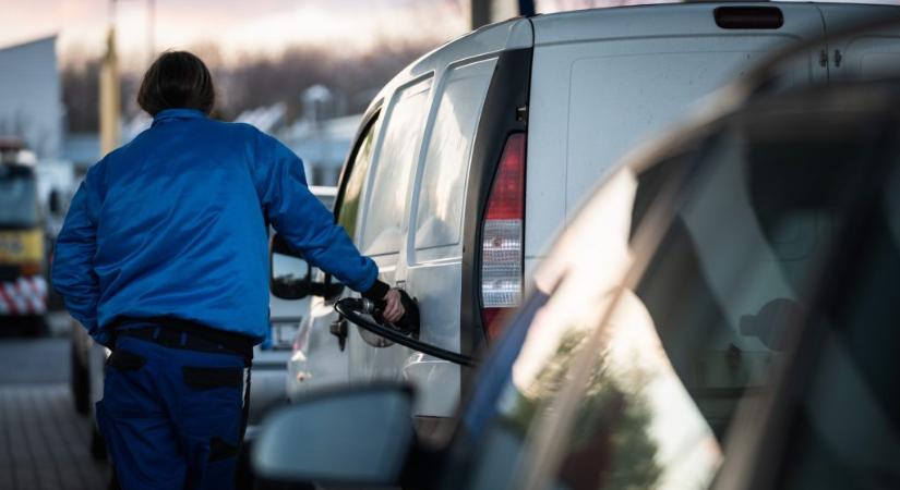 Jelentősen nő az üzemanyagok ára szerdától