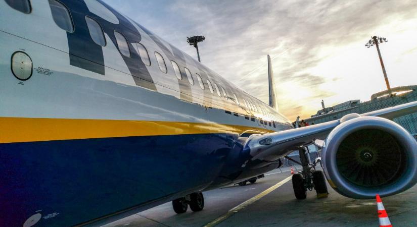 Bejelentette a Ryanair: Vége az olcsó repjegyeknek!