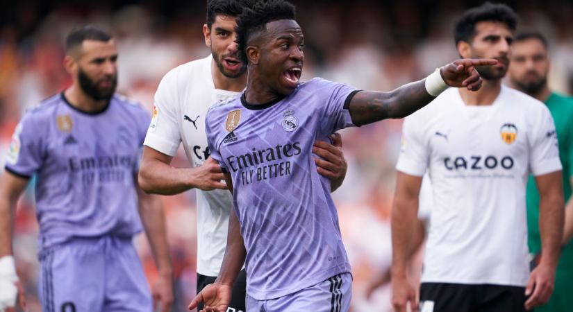 A Real Madrid panaszt tesz a spanyol hatóságoknál a Vinícius Juniort ért rasszista bántalmazások miatt