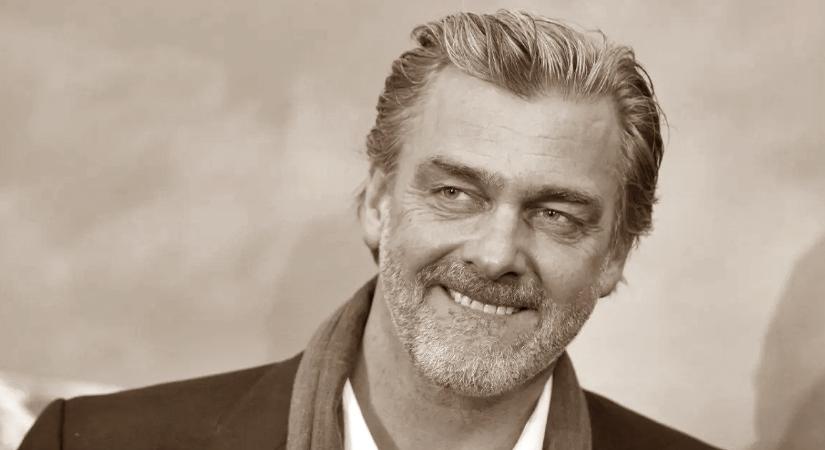 Tragikus hirtelenséggel, forgatás közben elhunyt a népszerű színész, Ray Stevenson