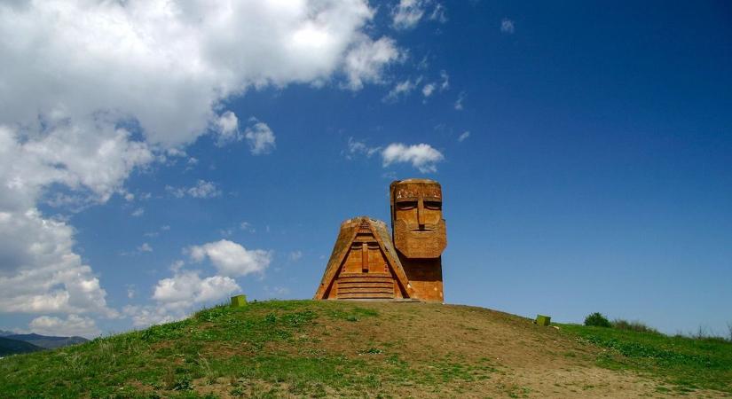 Váratlan fordulat jöhet a hegyi-karabahi konfliktusban