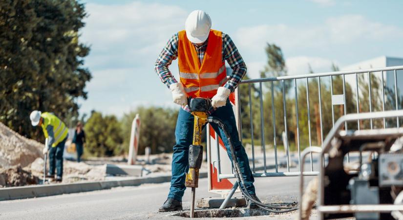 Útlezárások nehezítik a közlekedést Baranyában
