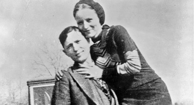 Aprópénzért gyilkolt a híres gengszterpáros, Bonnie és Clyde