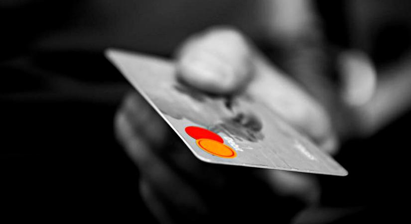 Mastercard: Megdőlt egy régi mítosz a készpénzzel kapcsolatban. Bemutatták a friss bankkártya használati szokások kutatás eredményeit