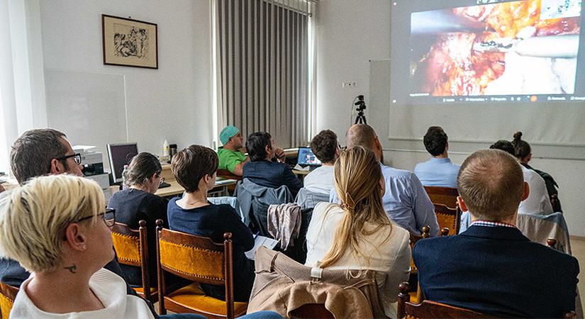 Innovatív sebészeti technikát mutattak be a Debreceni Egyetemen