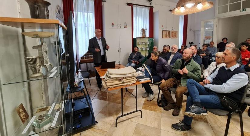 Méltán híres a százhatvan éves bonyhádi hengermalom