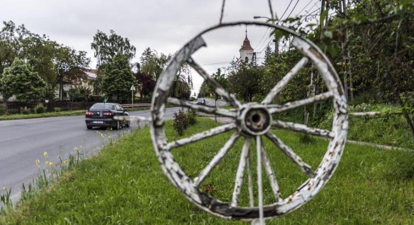 Falu ingyen telkekkel – Fiatalokat szeretne Tolnanémedibe invitálni a polgármester