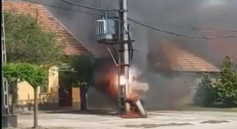 Leégett egy transzformátor állomás Soltvadkert belvárosban