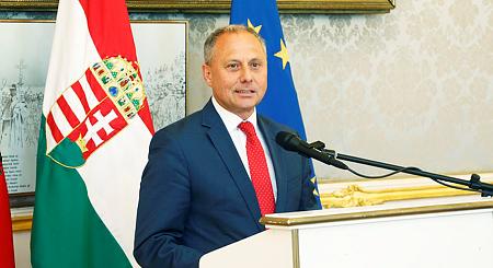 Berendelte a magyar nagykövetet Ausztria: átfogó magyarázatot kérnek a szabadon engedett embercsempészek miatt