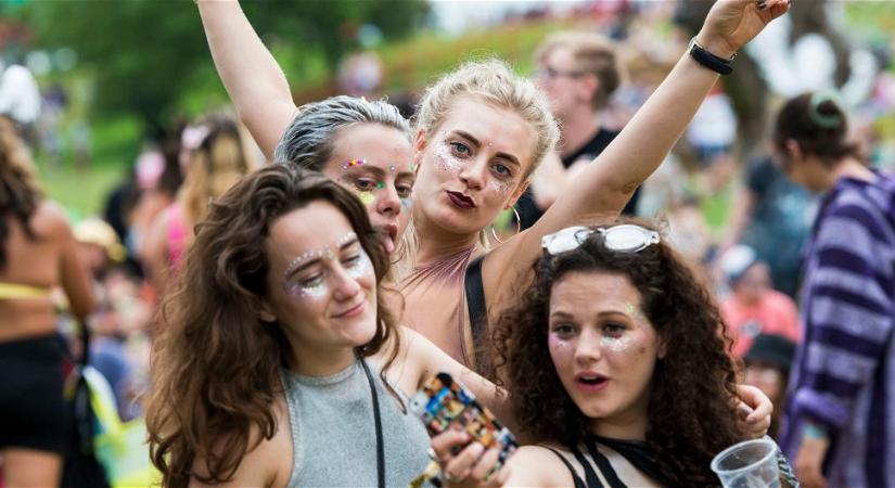 Igazi hungarikum fellépőkkel erősít egy meseszép Pest megyei város, olyan fesztivált rendeznek amilyet még nem láttál