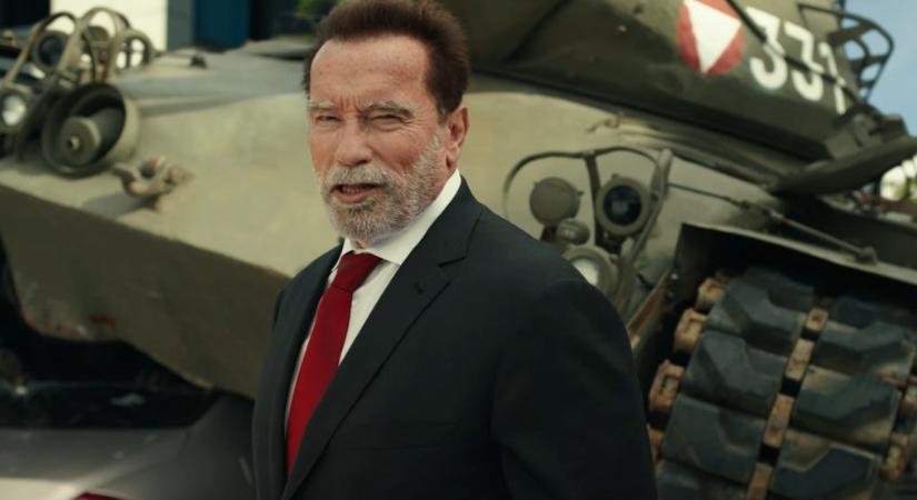 Arnold Schwarzenegger tankkal állított be a Netflixhez