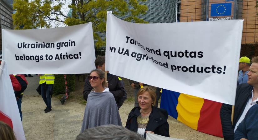 Az ukrán gabona dömping ellen tüntettek a Brüsszelben