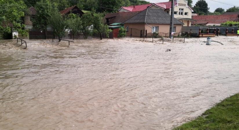 Elsőfokú árvízkészültség szerda éjfélig erdélyi, partiumi és bánsági megyék folyóvizein