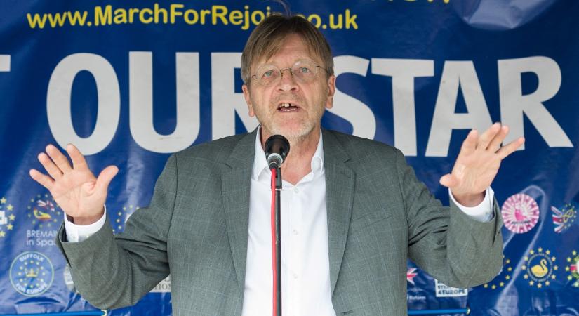 Verhofstadt a Momentum rendezvényén: „Orbán az európai politika egyik legbotrányosabb összehasonlítását tette” (VIDEÓ)
