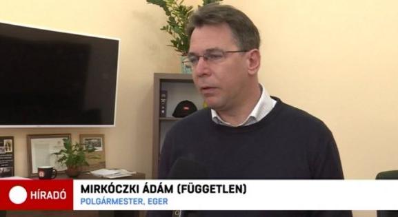 Megszűnt Mirkóczki Ádám polgármester biztos többsége