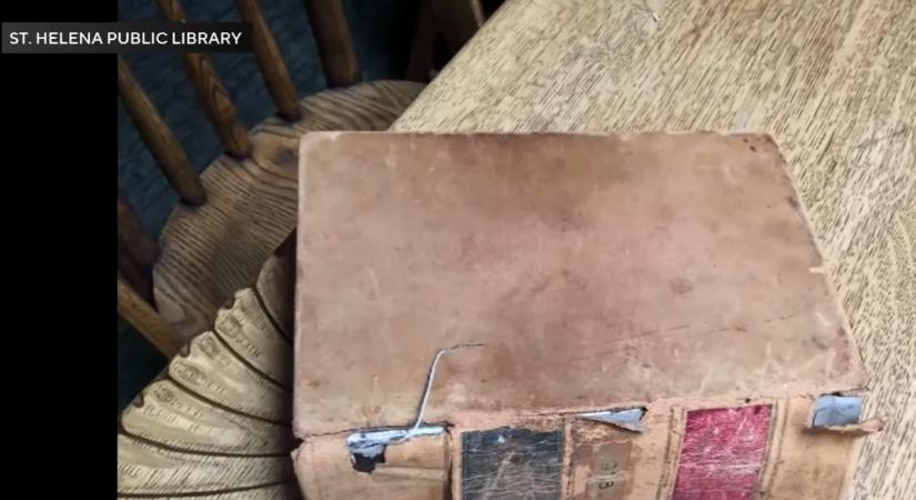 Most vittek vissza egy 1927-ben kikölcsönzött könyvet egy kaliforniai könyvtárba