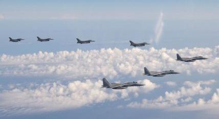 Az ukrán pilóták Európában gyakorlatoznak majd az F–16-osokon – Pentagon