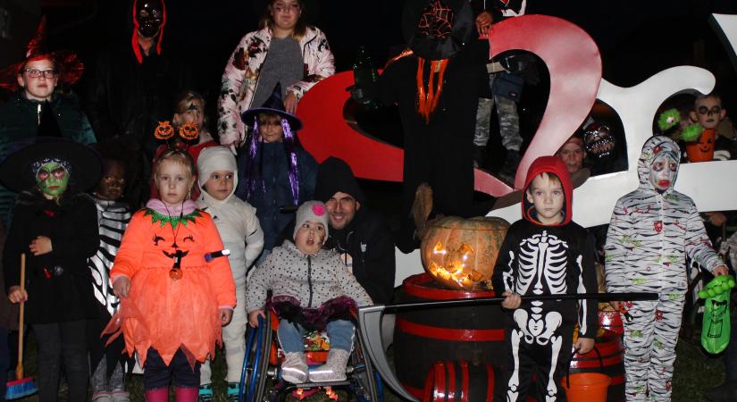 Halloween, maskarában – Póklányok, vámpírok, csontvázak, zombik és „sikolyok” Úrhidán