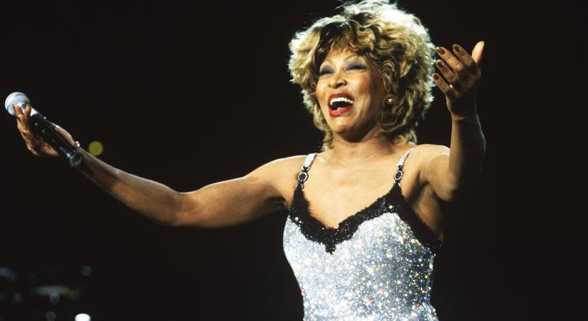 Tina Turner 15 ikonikus divatpillanata