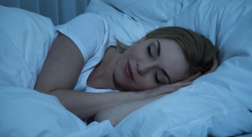 Még csak nem is tudsz róla: 5 meglepő dolog, amit éjszakánként csinálsz alvás közben