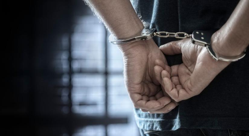 Négy körözött bűnözőt is elfogtak egy nap alatt Bács-Kiskunban