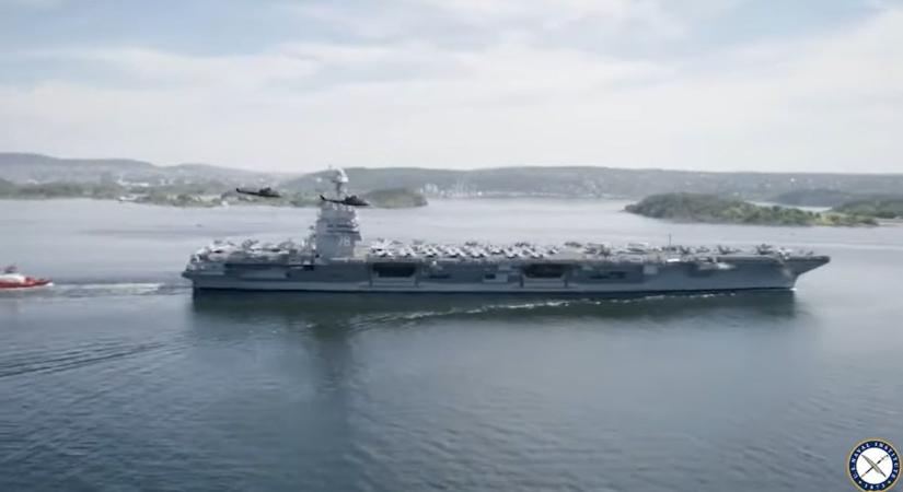 Erődemonstráció: óriási, atommeghajtású amerikai anyahajót küldtek az oroszok szomszédjába