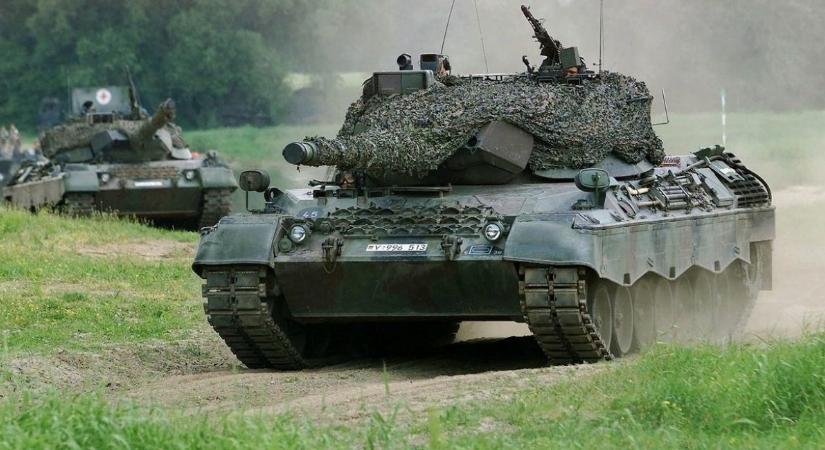 Odaadták a régi Leopardokat az ukránoknak, rendelhet új harckocsikat a német hadsereg