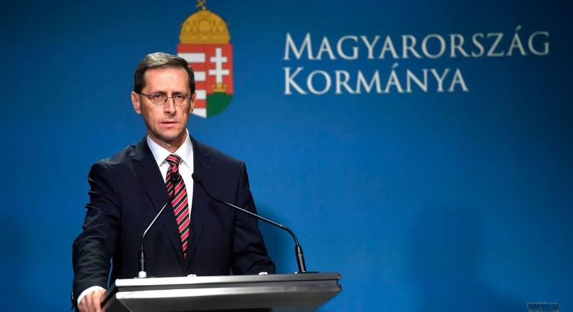 Varga Mihály: a jövő évi a védelem költségvetése lesz, marad a rezsicsökkentés