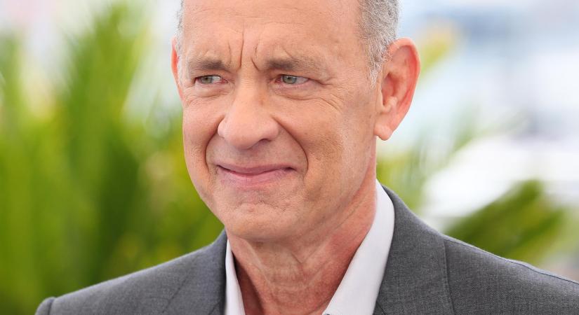 Heves vita a vörös szőnyegen: Tom Hanks a Cannes-i Filmfesztiválon esett neki egy férfinak