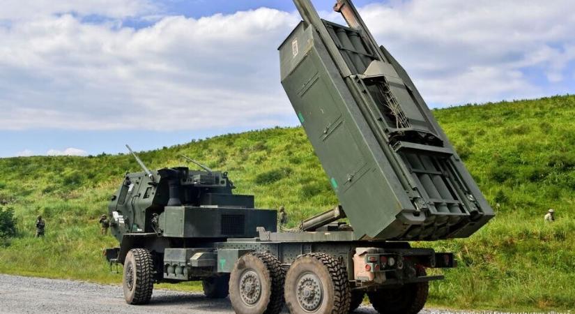 Lengyelország további két HIMARS rakétarendszert kapott