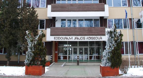 Gattyán György eladta a Kodolányi János Egyetemet