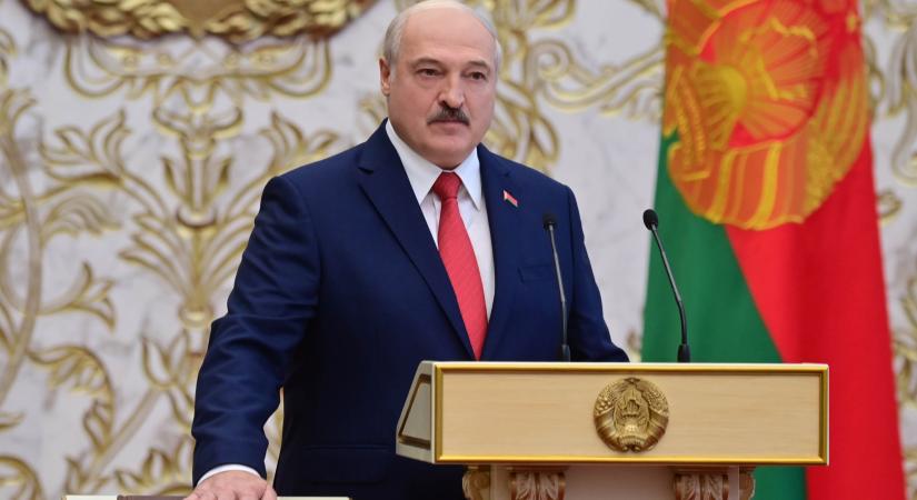 Lukasenko szerint már érkeznek az orosz nukleáris fegyverek Belaruszba