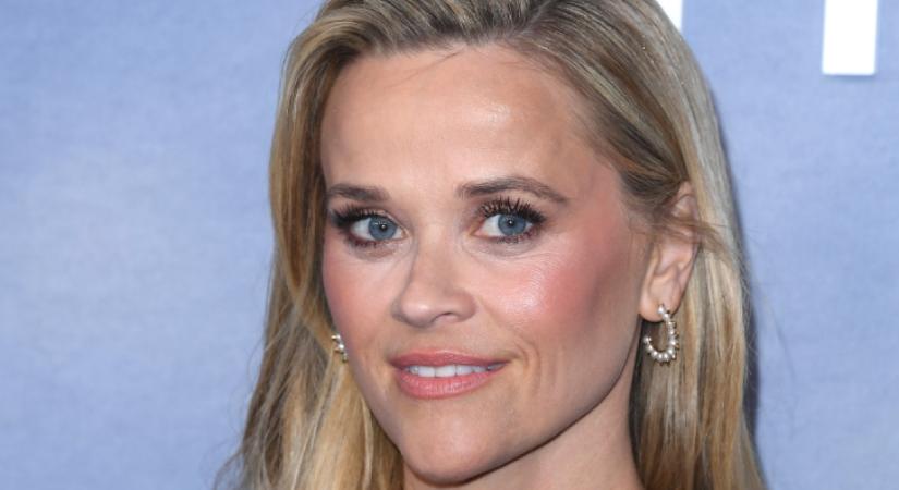 Meglépte a váratlant, Reese Witherspoon olyan frizurát vágatott, amire senki sem számított