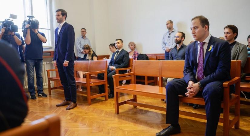 Fekete-Győr Andrást felmentették, párttársát elítélték a Kossuth-téri dulakodás miatti perben