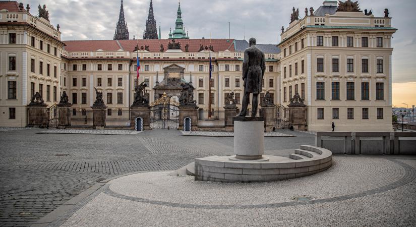 Péntek déltől szabad az utazás Csehország és Magyarország között is