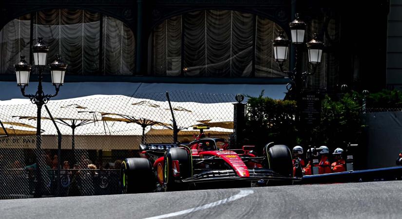 Sainz az élen Monacóban, Verstappen küszködik az autóval