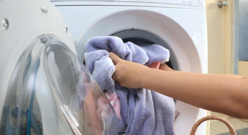 Durva átverésre figyelmeztet a NAV: ne dőj be, hiába olcsó, ez a mosópor tényleg gáz