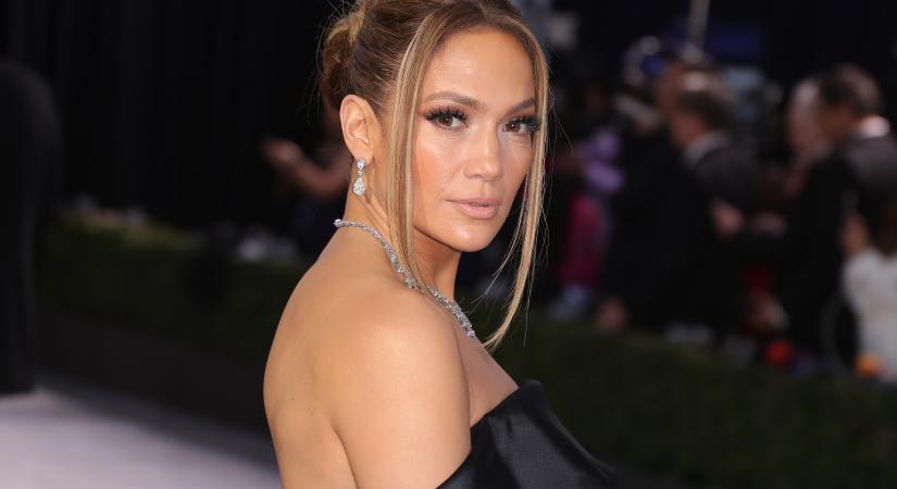 Íme, Jennifer Lopez titka: így tartja magát még 50 felett is fiatalon