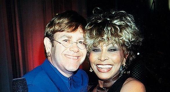 Így emlékezett meg Tina Turnerről Elton John