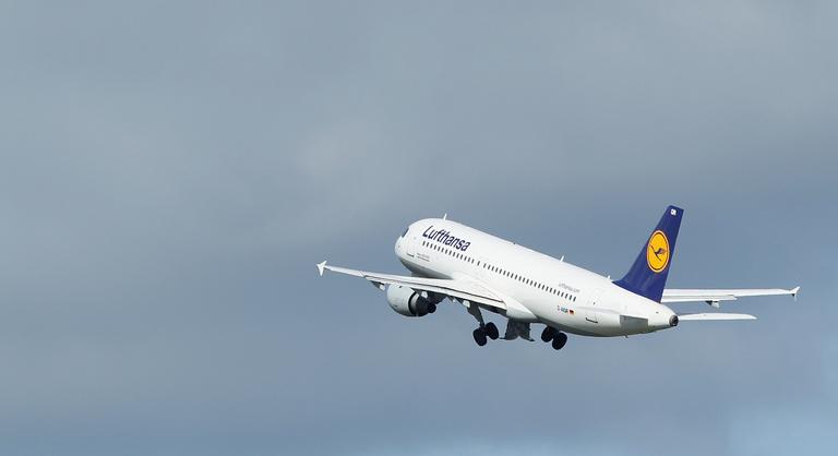 A Lufthansa húzza ki a csávából az olasz nemzeti légitársaságot