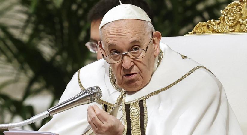 Ferenc pápa: Csak a felek közti párbeszéd vezethet békéhez