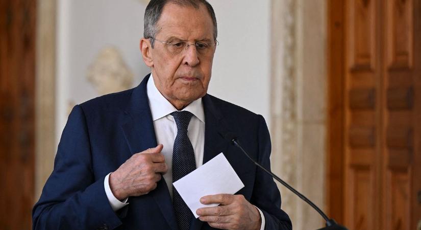 Szergej Lavrov: Oroszország elkötelezett a diplomáciai rendezés mellett