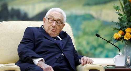 A ma 100 éves Kissinger szerint elkerülhető a harmadik világháború