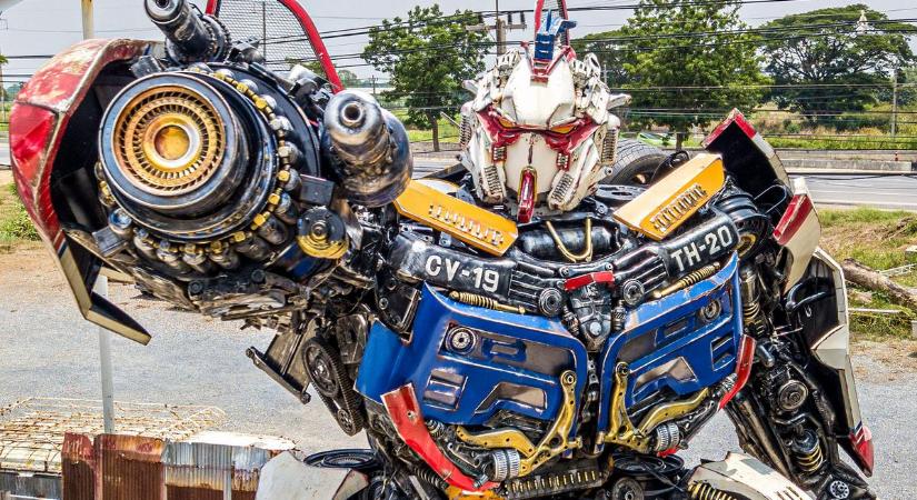 Transformers fémhulladékból - hihetetlen képek